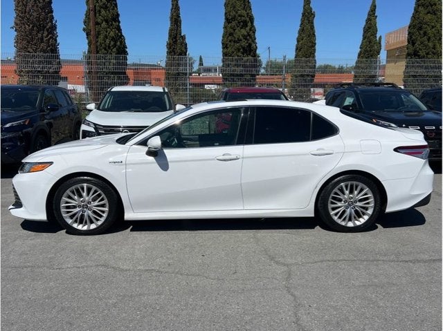 2018 Toyota Camry Hybrid XLE Sedan 4D