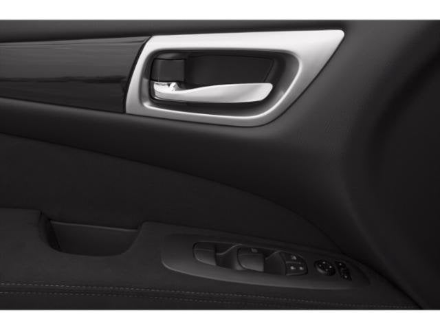 2015 Nissan Pathfinder SL Sport Utility 4D