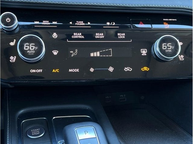 2023 INFINITI QX60 LUXE