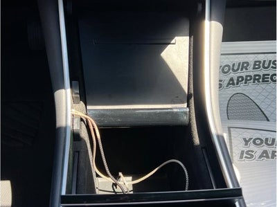 2019 Tesla Model 3 Standard Range Sedan 4D