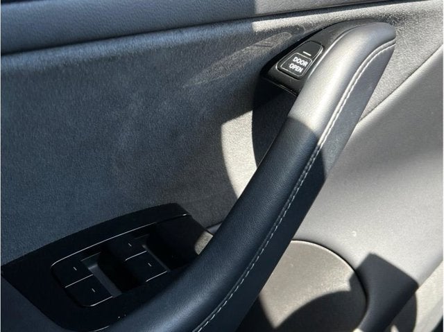 2019 Tesla Model 3 Standard Range Sedan 4D