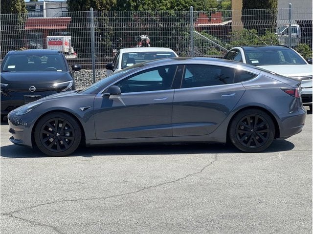 2019 Tesla Model 3 Standard Range Sedan 4D