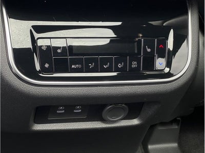 2025 Nissan Armada Platinum Sport Utility 4D