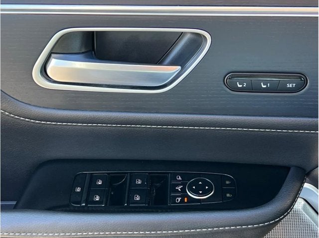 2025 INFINITI QX80 SENSORY Sport Utility 4D