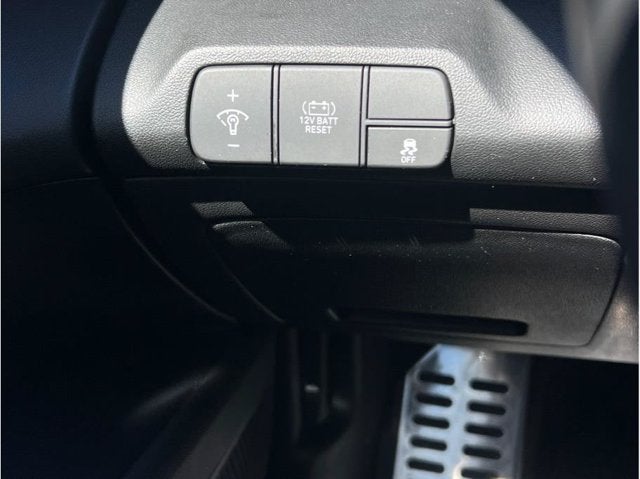 2025 Hyundai ELANTRA HYBRID SEL Sport HEV Sedan 4D