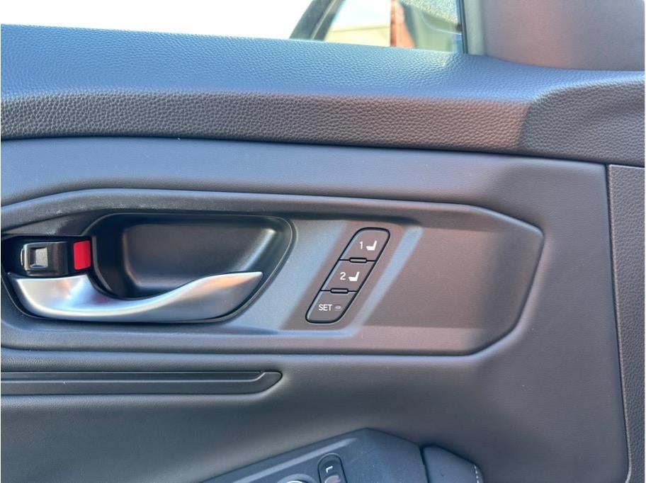 2025 Honda Accord Hybrid Sport-L Sedan 4D
