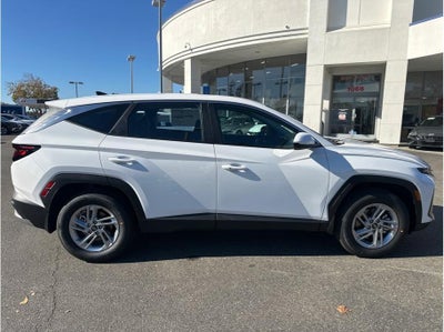 2026 Hyundai TUCSON SE FWD