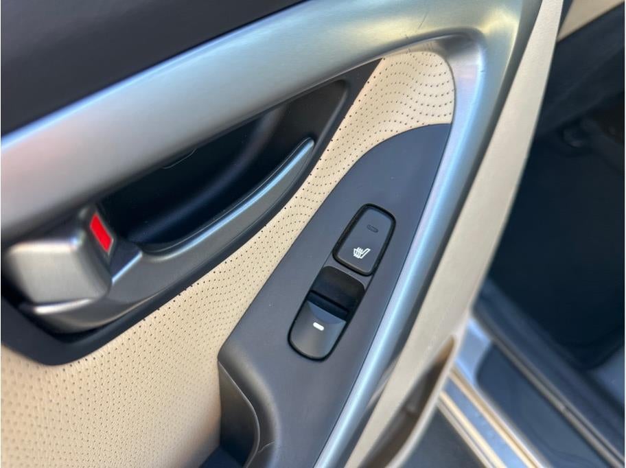 2013 Hyundai ELANTRA Limited Sedan 4D