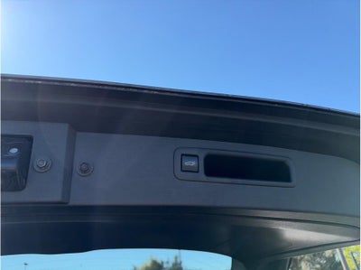 2022 Toyota Highlander XLE Sport Utility 4D