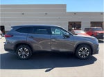 2022 Toyota Highlander XLE Sport Utility 4D