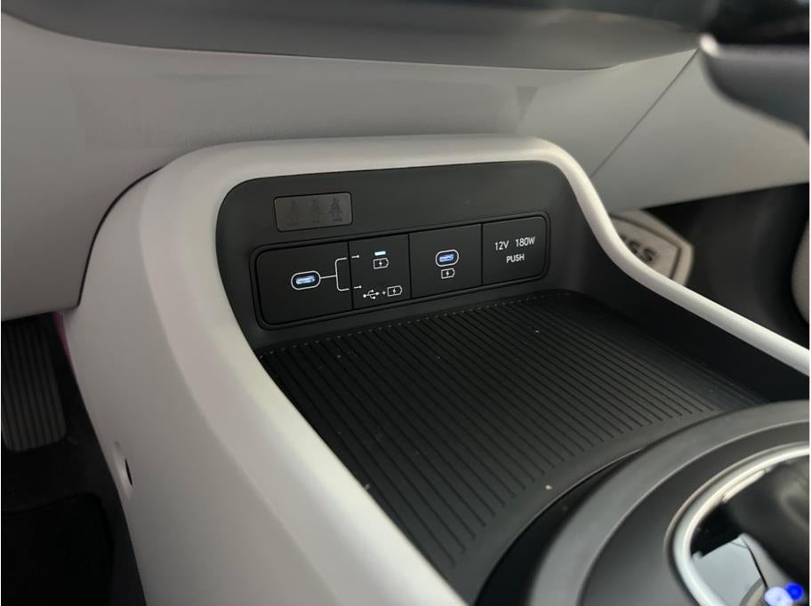 2025 Hyundai KONA SEL Sport Utility 4D