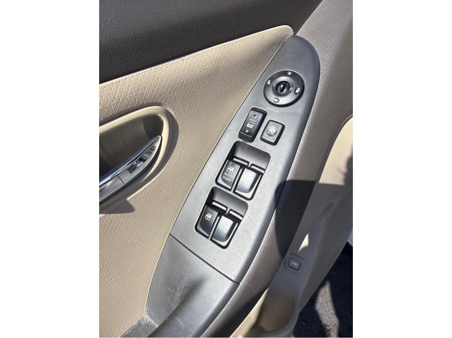 2010 Hyundai ELANTRA GLS Sedan 4D