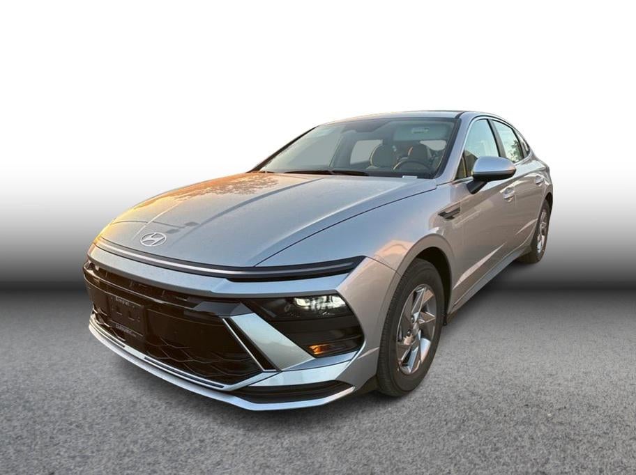 2026 Hyundai Sonata SE's photo