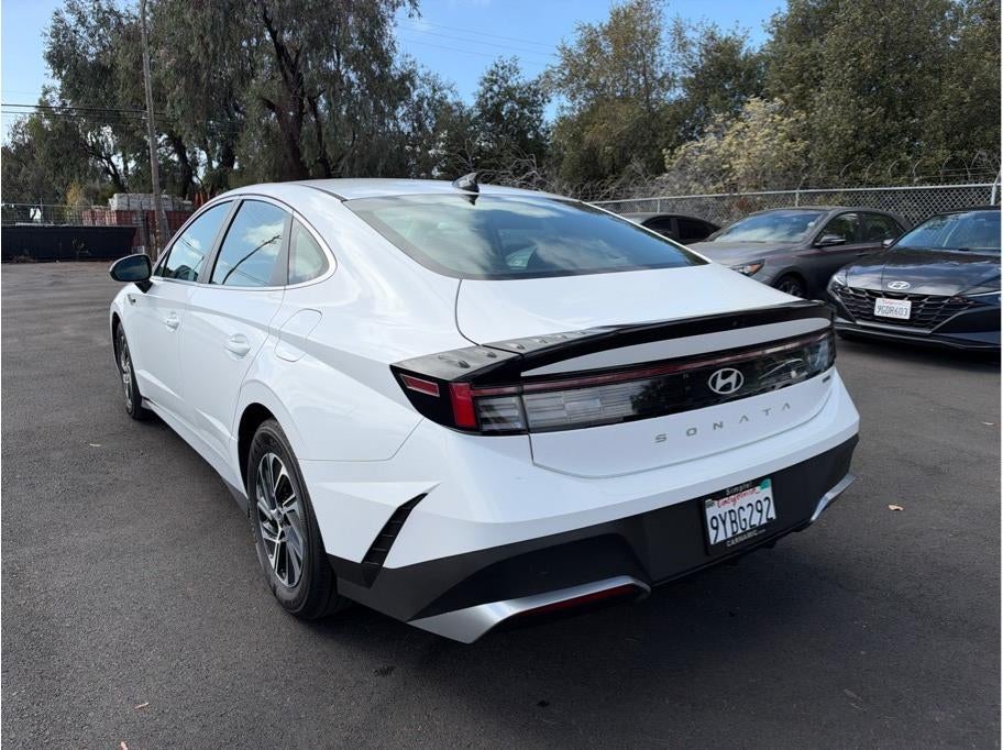 2026 Hyundai SONATA HYBRID Blue Sedan 4D