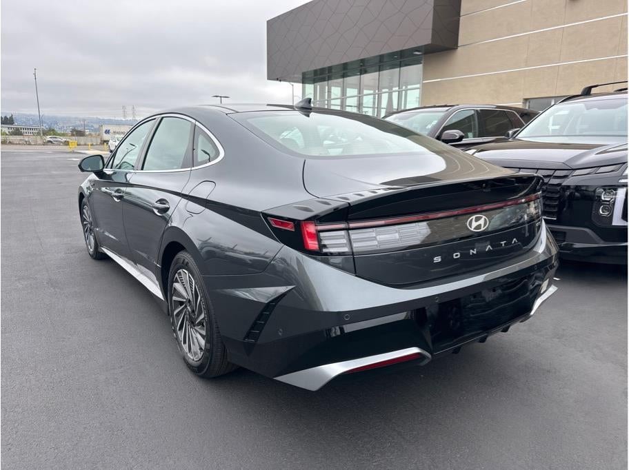 2026 Hyundai SONATA HYBRID Limited