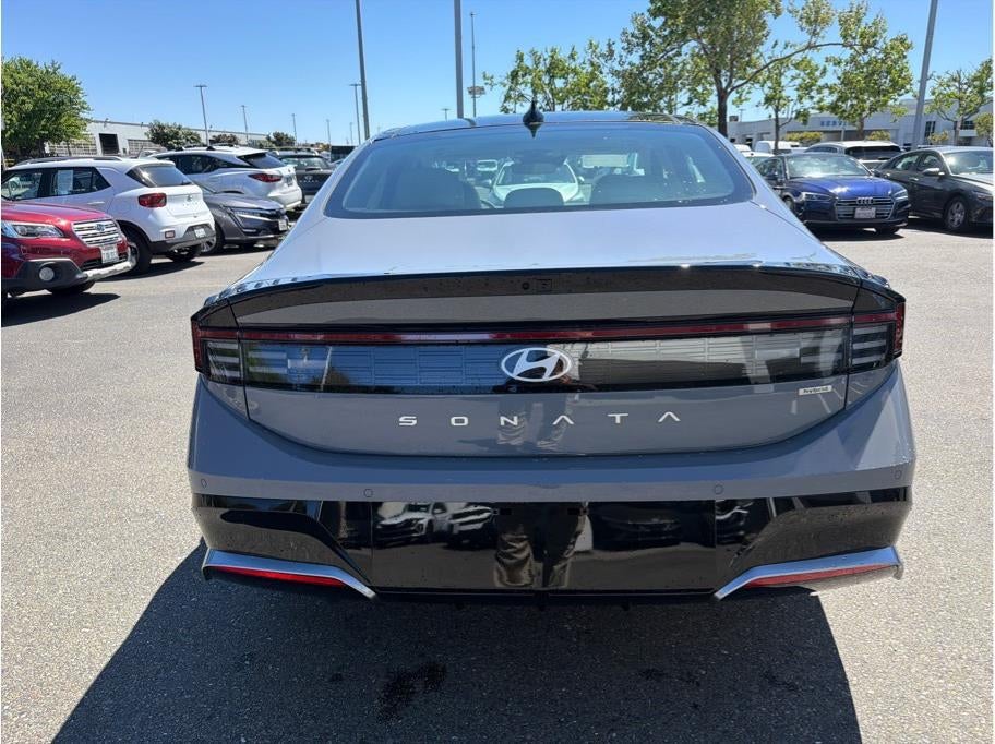2026 Hyundai SONATA HYBRID Limited