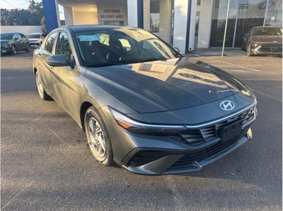 2026 Hyundai ELANTRA SE