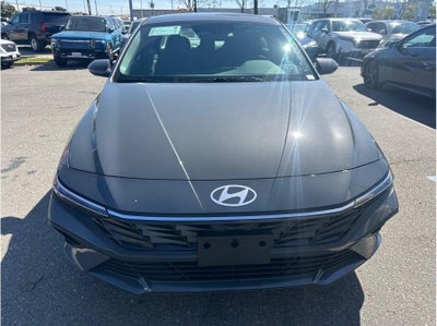 2026 Hyundai ELANTRA SE