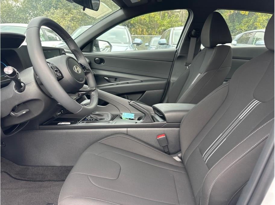 2026 Hyundai ELANTRA SEL