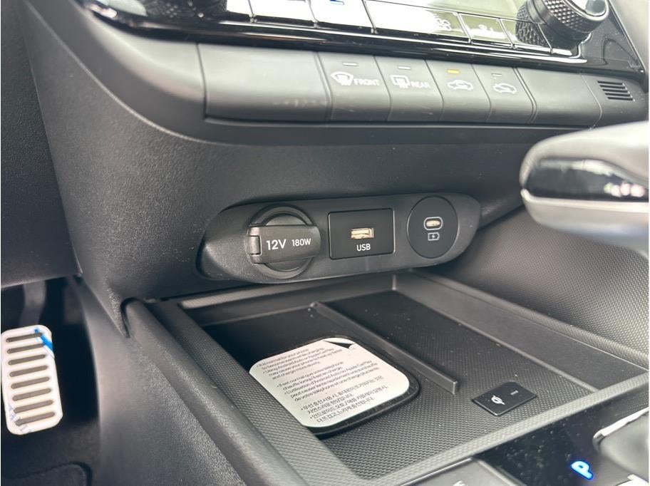 2026 Hyundai ELANTRA SEL
