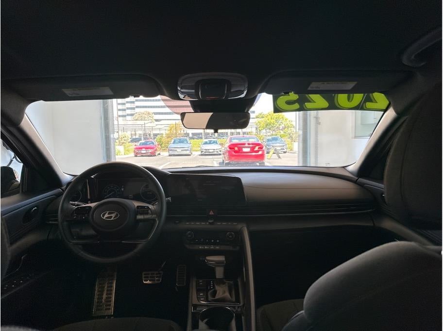 2025 Hyundai ELANTRA HYBRID SEL Sport HEV Sedan 4D