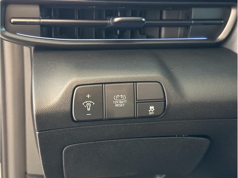 2025 Hyundai ELANTRA HYBRID SEL Sport HEV Sedan 4D