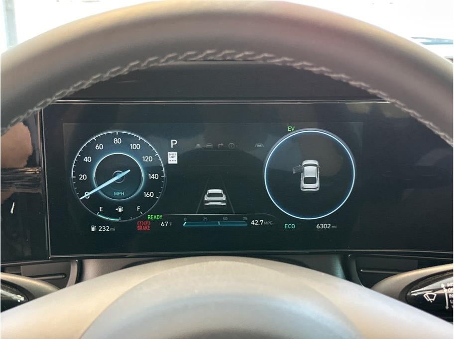 2025 Hyundai ELANTRA HYBRID SEL Sport HEV Sedan 4D