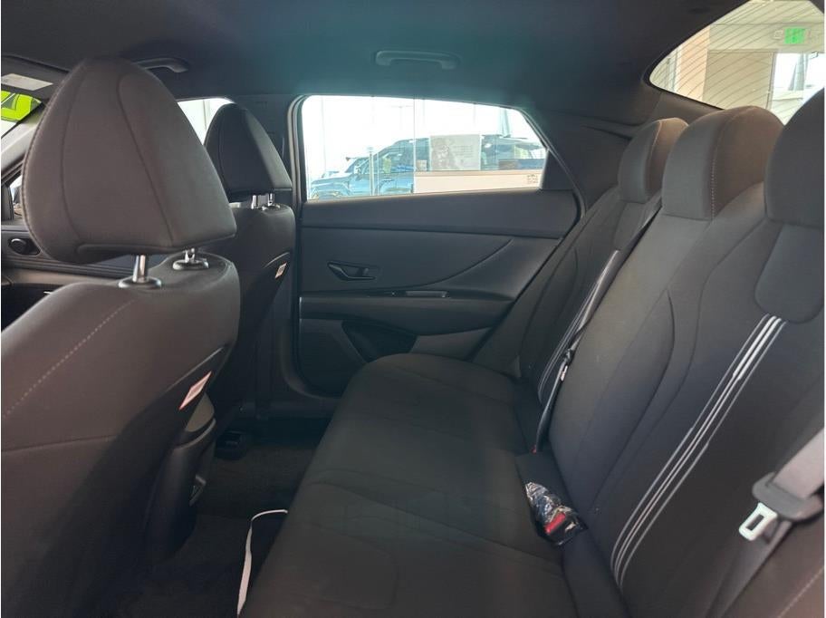 2025 Hyundai ELANTRA HYBRID SEL Sport HEV Sedan 4D