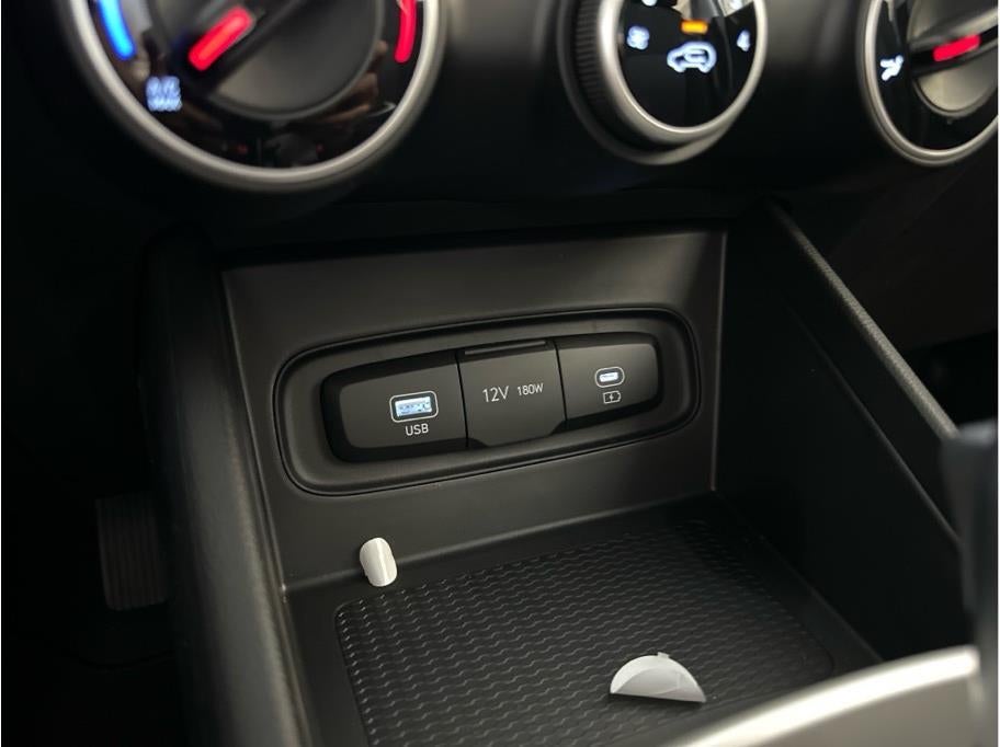 2026 Hyundai VENUE SE Sport Utility 4D