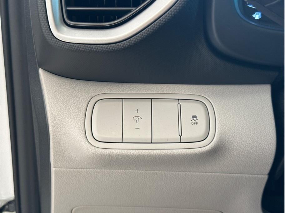 2025 Hyundai VENUE SEL Sport Utility 4D