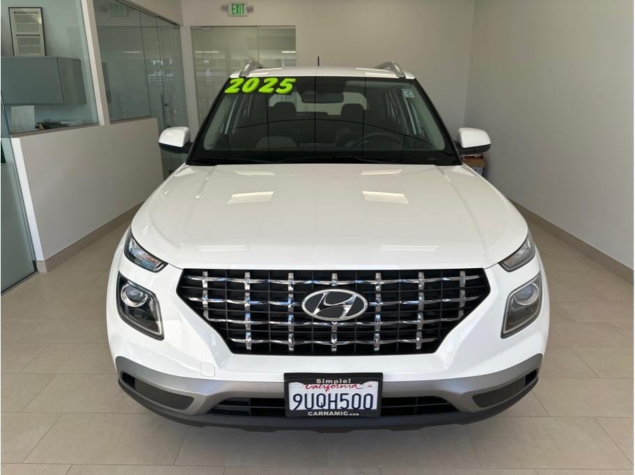 2025 Hyundai VENUE SEL Sport Utility 4D