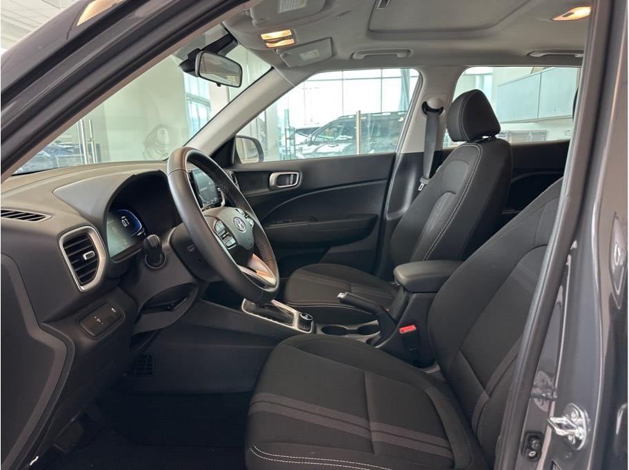 2025 Hyundai VENUE SEL Sport Utility 4D