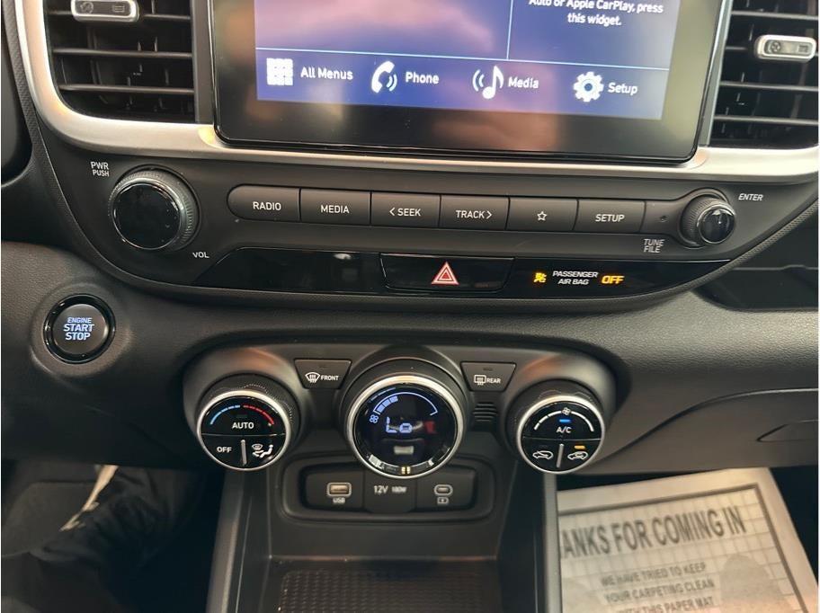 2025 Hyundai VENUE SEL Sport Utility 4D