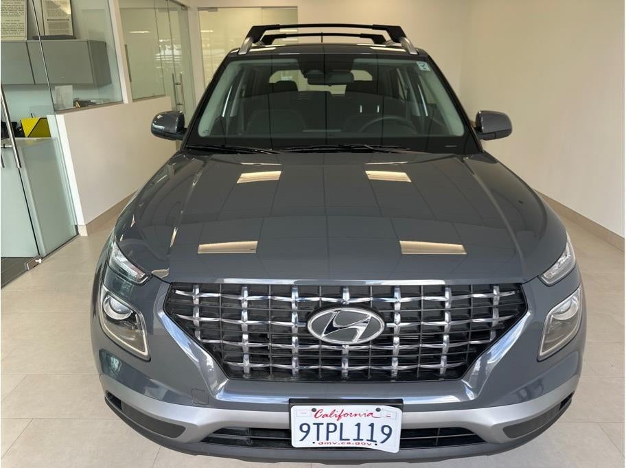 2025 Hyundai VENUE SEL Sport Utility 4D