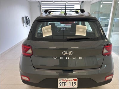 2025 Hyundai VENUE SEL Sport Utility 4D
