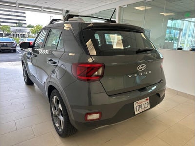 2025 Hyundai VENUE SEL Sport Utility 4D